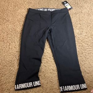 Under Armour Black Cropped Leggings, Size Medium, BRAND NEW WITH TAGS